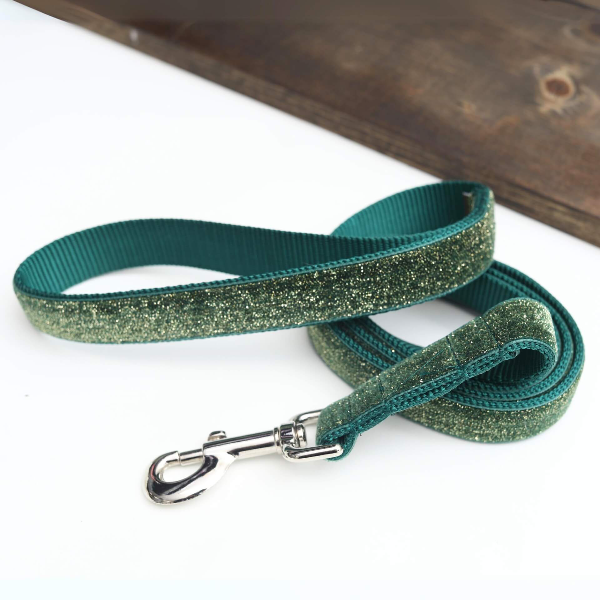 Starlight Glitter Velvet Dog Leash Questions & Answers